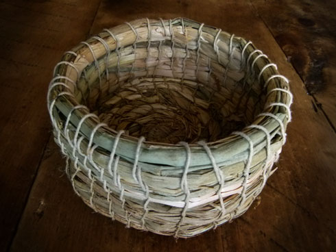 Coiling branchlines into a specifically prepared fish basket The